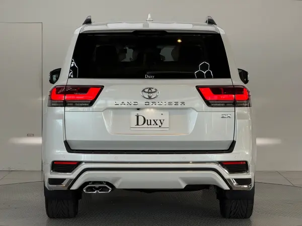 2026 Toyota Landrcuiser 300 — photo 3