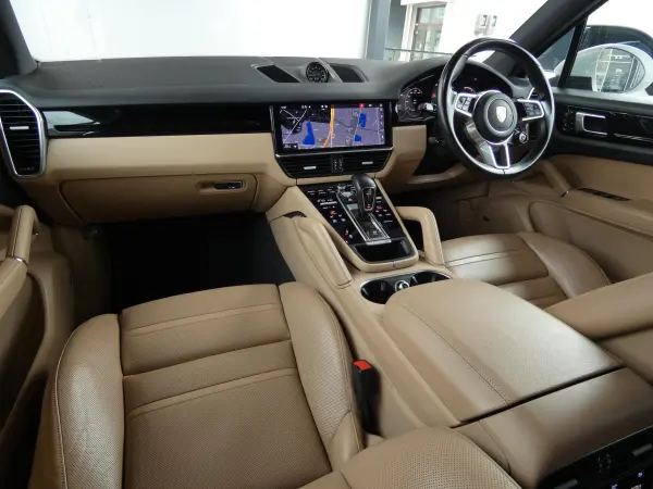 Porsche Cayenne E-Hybrid Tiptronic S 4WD Beige Leather Sport Chrono Package Seat Heater Ventilation PCM Navigation Surround View ACC LCA LKA Matrix LED Headlights 14-Way PASM Power Steering Plus BOSE Soft Close Doors Genuine 20AW Non-Smoking Right-Hand Drive Official Import (White) — photo 7