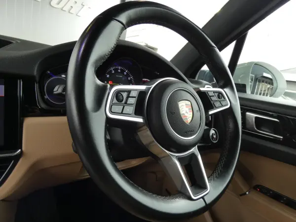 Porsche Cayenne E-Hybrid Tiptronic S 4WD Beige Leather Sport Chrono Package Seat Heater Ventilation PCM Navigation Surround View ACC LCA LKA Matrix LED Headlights 14-Way PASM Power Steering Plus BOSE Soft Close Doors Genuine 20AW Non-Smoking Right-Hand Drive Official Import (White) — photo 8