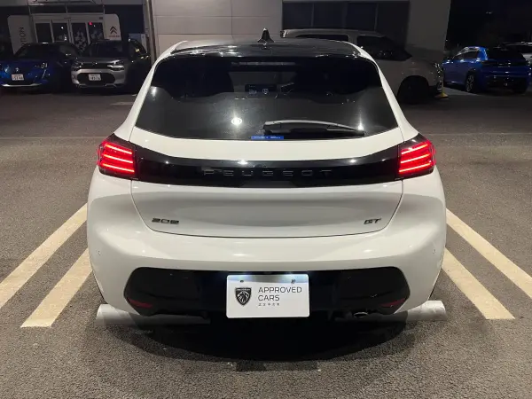 2025 Peugeot 208 — photo 3