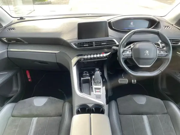 2020 Peugeot 5008 — photo 2