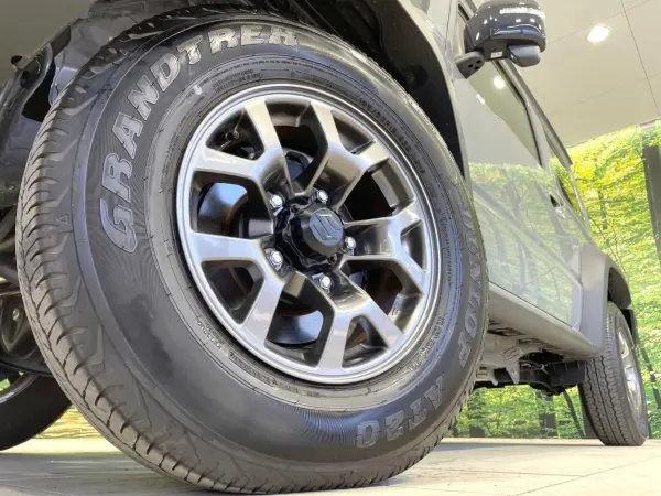 Suzuki Jimny Sierra 1.5 JC 4WD — photo 9