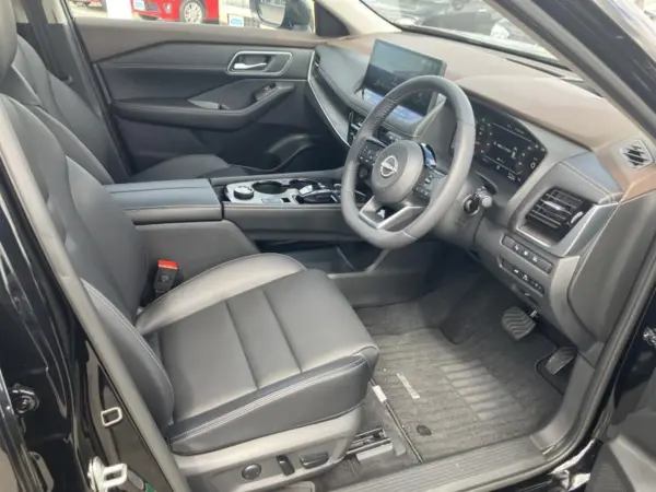 Nissan X-Trail 1.5 G e-4ORCE 4WD with Factory 12.3-inch Memory Navi, Emergency Brake, Heated Seats All Rows, Around View Monitor, Lane Departure Prevention, ProPilot, Parking Assist Auto Steering — photo 7