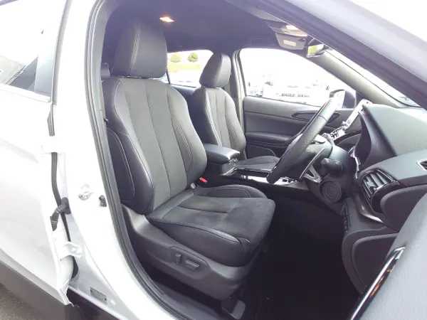 2025 Mitsubishi Eclipse Cross — photo 9 | Tuminion Kenya