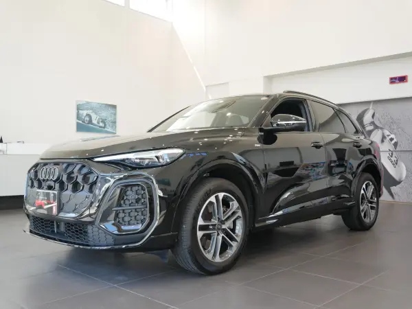 Audi Q5 TDI Quattro 150kW Advanced S Line Package Diesel Turbo 4WD Certified Used Car Technology Package Pro Lighting Package Dark Audi Rings & Black Styling Package S Line Interior Plus Package Alloy Wheels 235/55 R19 (Mythos Black Metallic) — thumbnail 1