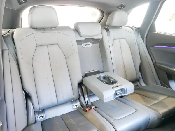 Audi Q5 TDI Quattro 150kW Advanced S Line Package Diesel Turbo 4WD Certified Used Car Technology Package Pro Lighting Package Dark Audi Rings & Black Styling Package S Line Interior Plus Package Alloy Wheels 235/55 R19 (Mythos Black Metallic) — photo 9