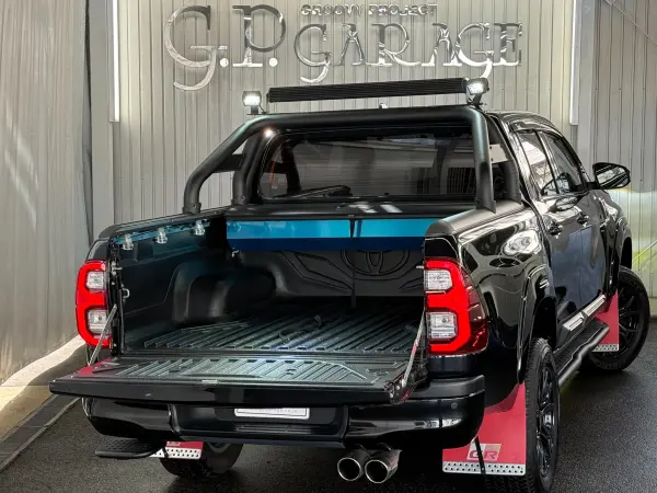 Toyota Hilux 2.4 Z GR Sport Diesel Turbo 4WD — photo 8