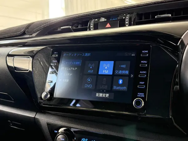 2023 Toyota Hilux — photo 3