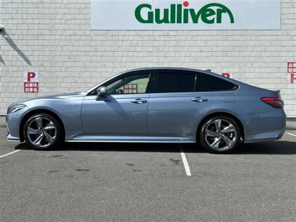 Toyota Crown Hybrid 3.5 RS Advance with Factory Navi, Sunroof, 360° Camera (Silver) — photo 9