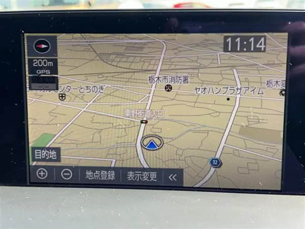 2019 Toyota Crown — photo 2