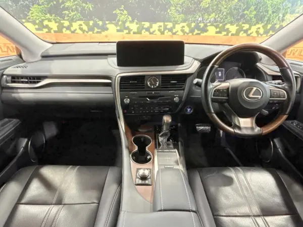 2020 Lexus Rx — photo 2
