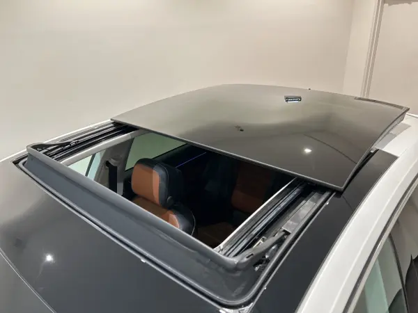 Volkswagen Arteon TSI 4Motion Elegance 4WD Luxury Package Premium Sound System DYNAUDIO Electric Panoramic Sliding Roof Head-Up Display Ambient Light SSD Navigation System All-In Safety ETC — photo 9