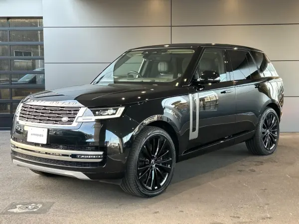 Land Rover Range Rover HSE 4.4L P530 Standard Wheelbase 4WD Certified Used Car Air Suspension Glass Roof Head-Up Display Digital Inner Mirror Heated/Cooled Seats All Around Front Seat Massage Function Console Cooler Box Meridian Surround (Santorini Black (Metallic)) — photo 9