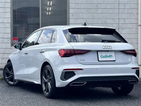 2022 Audi A3 Sportback — photo 3