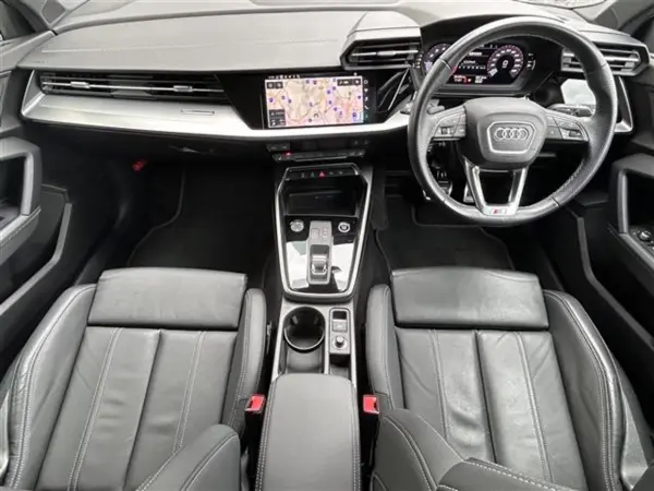 2022 Audi A3 Sportback — photo 2