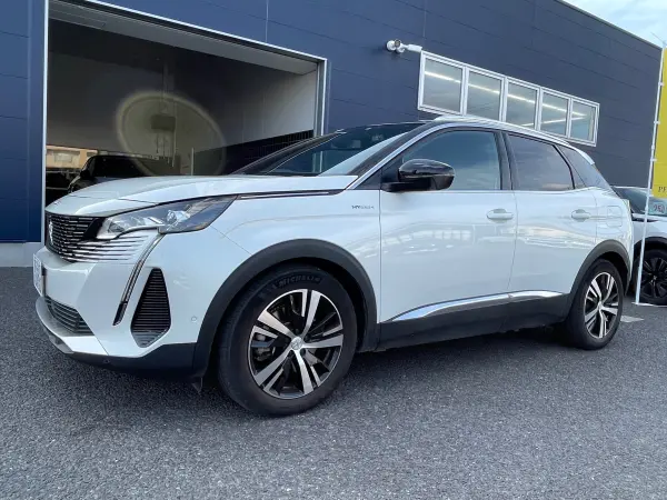 2023 Peugeot 3008 — photo 3 | Tuminion Kenya