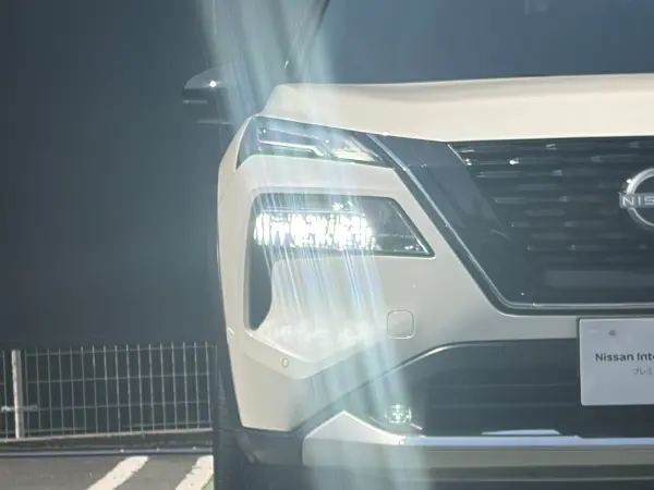 Nissan X-Trail 1.5 G e-4ORCE 4WD with Nissan Connect Navigation, ProPilot, and 360-Degree Camera (Pearl White) — photo 8