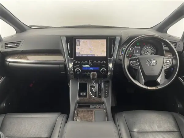 2022 Toyota Alphard — photo 2