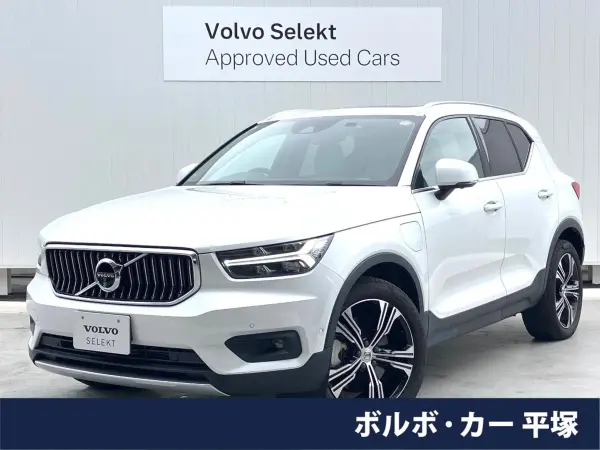 Volvo XC40 Recharge Plug-in Hybrid T5 Inscription Certified Used Car Panoramic Glass Sunroof Harman/Kardon White Leather Genuine Navigation 360° View Camera Non-Smoking Car Power Seats with Memory Function Seat Heater Power Tailgate Bluetooth (Crystal White) — thumbnail 1