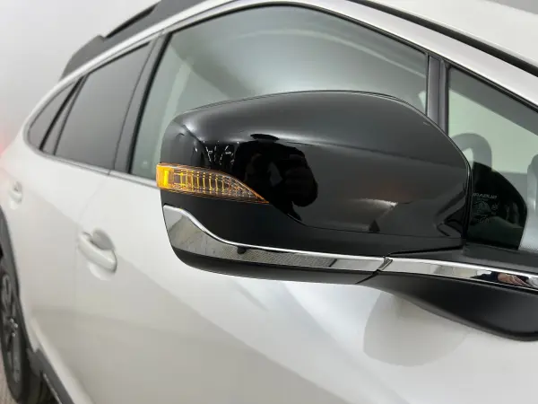 Subaru Legacy Outback 1.8 Black Selection 4WD — photo 9