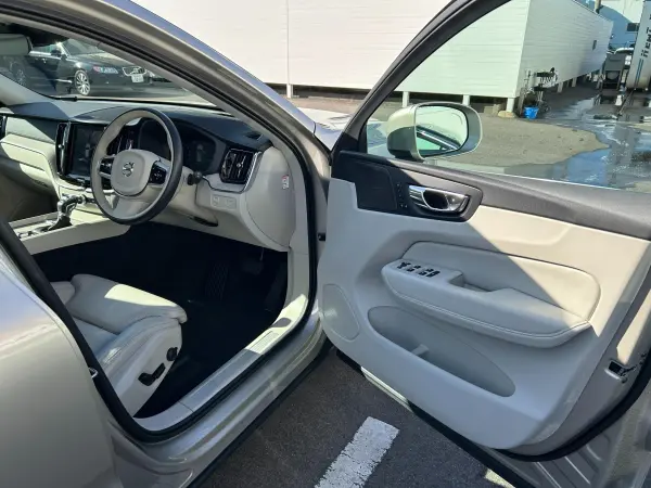 Volvo XC60 D4 AWD Inscription Diesel Turbo 4WD Blond Leather Seats harman/kardon Premium Sound Genuine HDD Navigation Digital TV Seat & Steering Heater Ventilation Massage Power Tailgate 360° Camera ETC (Luminous Sand) — photo 8