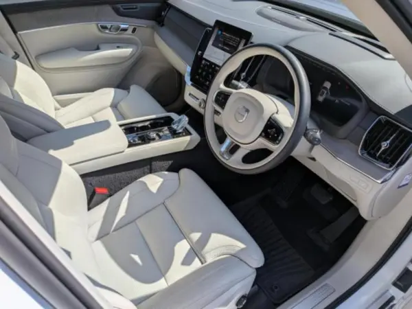 Volvo XC90 Ultimate T8 AWD Plug-in Hybrid 4WD Certified Used Car — photo 8