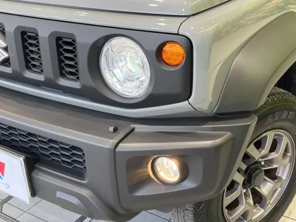 Suzuki Jimny Sierra 1.5 JC 4WD — photo 8