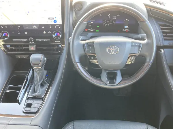 Toyota Alphard Hybrid 2.5 Z E-Four 4WD — photo 7