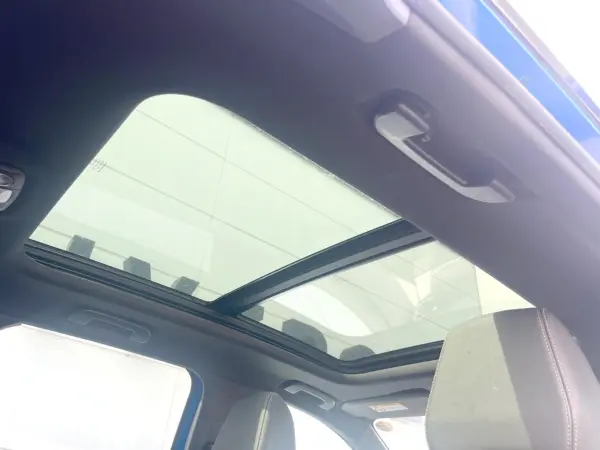 2022 Peugeot 3008 — photo 3