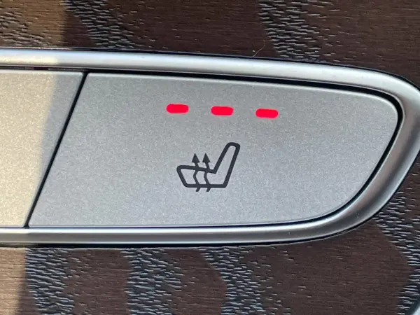 2020 Mercedes-benz Glc — photo 3