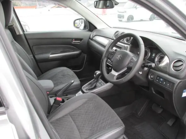 Suzuki Escudo 1.5 4WD 6-speed AGS (Galactic Gray Metallic) — photo 7