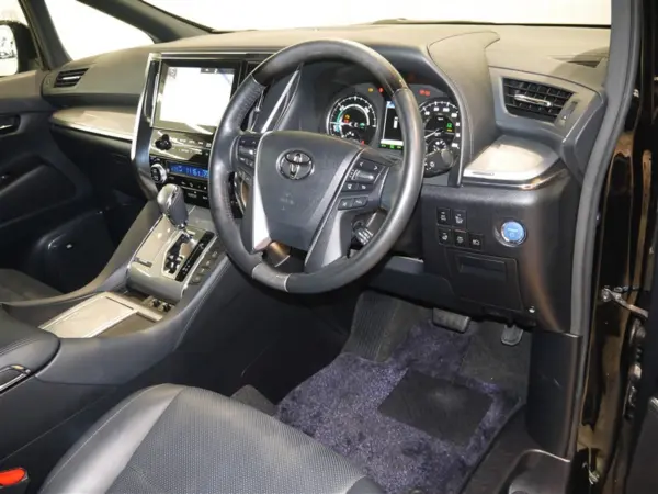 Toyota Alphard Hybrid 2.5 Executive Lounge S E-Four 4WD with Pre-Collision Braking and Memory Navigation (Black) — photo 8