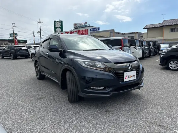 2017 Honda Vezel — photo 9 | Tuminion Kenya