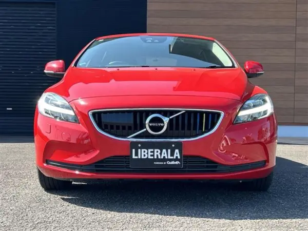 2019 Volvo V40 — photo 3