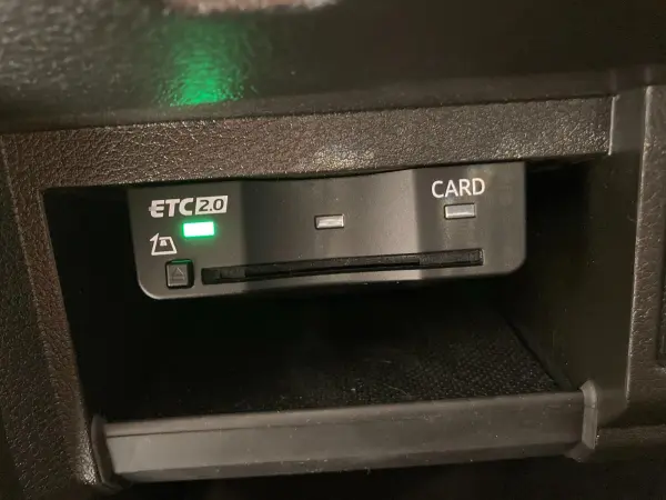 Audi Q5 40 TDI Quattro S Line Diesel Turbo 4WD Semi-Leather Seats Seat Heater Genuine Navi Smart Key Push Start High Beam Assist Parking Aid Rear Cross Traffic Assist Proximity Warning Traffic Jam Assist Active Lane Assist (Mythos Black Metallic) — photo 8