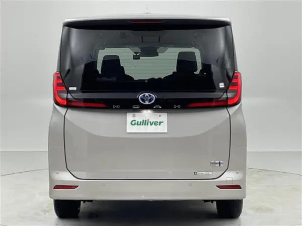 Toyota Noah 1.8 Hybrid G E-Four 4WD — photo 9