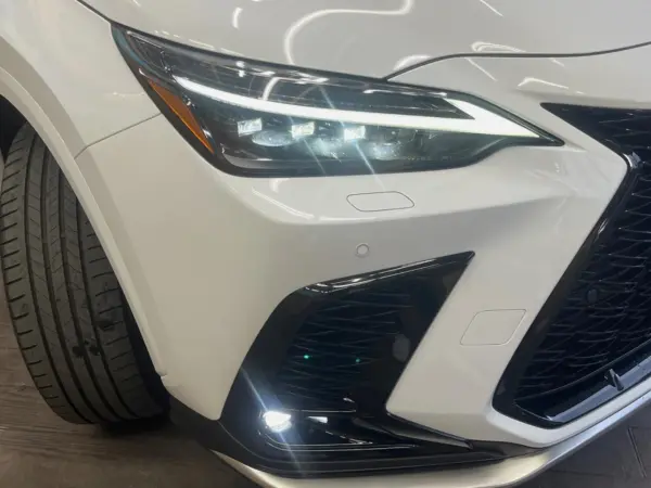 Lexus NX 350h F Sport 4WD Panoramic Sunroof Genuine 14-inch Navigation Surround View Camera Pre-Collision Safety Radar Cruise Blind Spot Monitor Triple LED Headlights 20-inch Alloy Wheels ETC Red Leather Seats Dashcam (White Nova Glass Flake) — photo 8