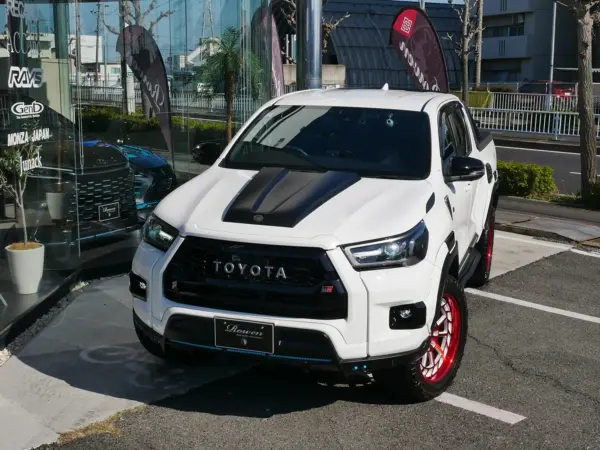 2022 Toyota Hilux — photo 3