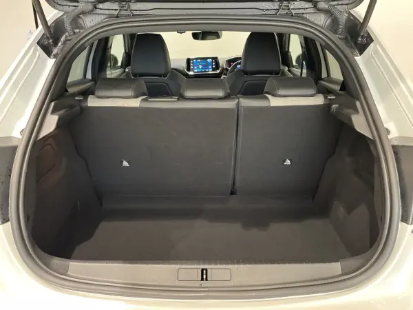 2020 Peugeot 208 — photo 2