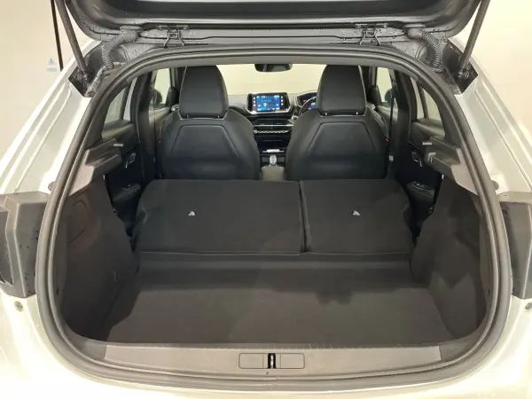 2020 Peugeot 208 — photo 3