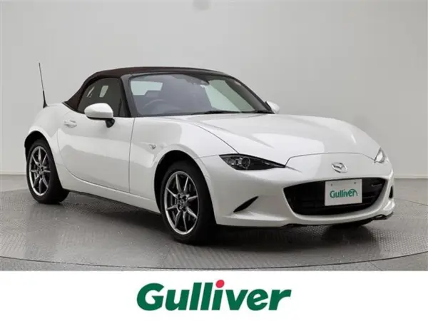 Mazda Roadster 1.5 Brown Top