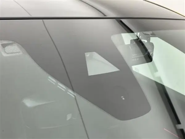 Peugeot 208GT with Factory Display Audio/Drive Recorder/ETC/Blind Spot Monitor/Adaptive Cruise Control/Half Leather Seats/Seat Heaters/Corner Sensors/Backup Camera/LED/Smoke-Free (Faro Yellow) — photo 7