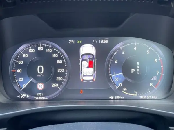 2019 Volvo Xc40 — photo 3