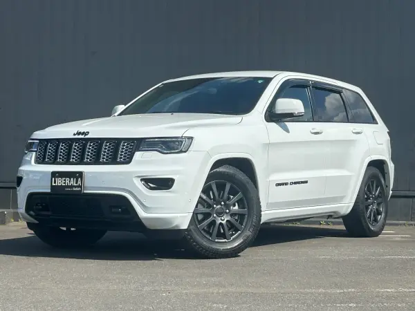 Jeep Grand Cherokee Altitude 4WD One Owner Half Leather Genuine Navi Digital Terrestrial B Camera ETC Front/Rear Dashcam Power Seat Seat Heater HID Headlights A Light Aftermarket 18-inch All-Weather Push Start Smart Key Genuine Wheels with Summer Tires (White) — photo 8