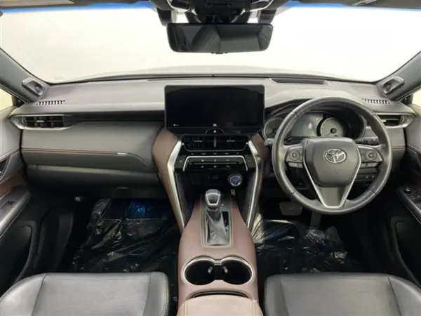 2020 Toyota Harrier — photo 2