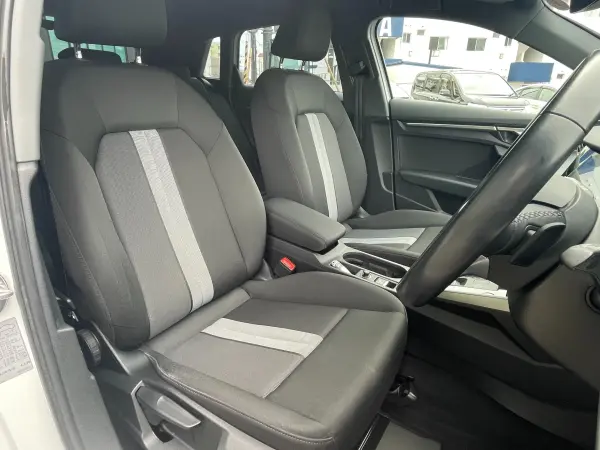 Audi A3 Sportback 30 TFSI Advanced — photo 7