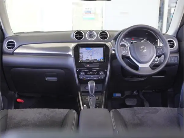 2019 Suzuki Escudo — photo 2