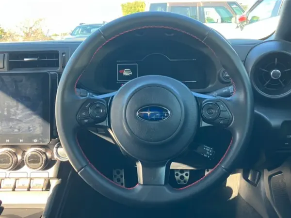 Subaru BRZ 2.4 R 6MT Aftermarket Audio Backup Camera Height Adjustable Suspension (Crystal White Pearl) — photo 9