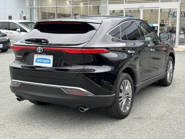 2024 Toyota Harrier — photo 3