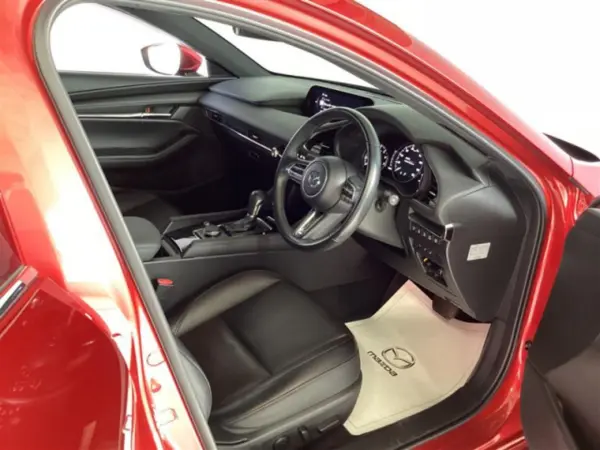 Mazda MAZDA3 Fastback 2.0 20S L Package with Memory Navigation, Full-Seg, All Cameras (Soul Red Crystal Metallic) — photo 8